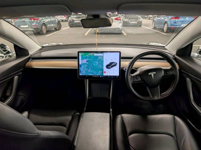 Tesla Model 3 RWD (2 year Tesla Warranty)