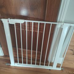 Baby gate
