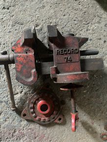 Record vice
