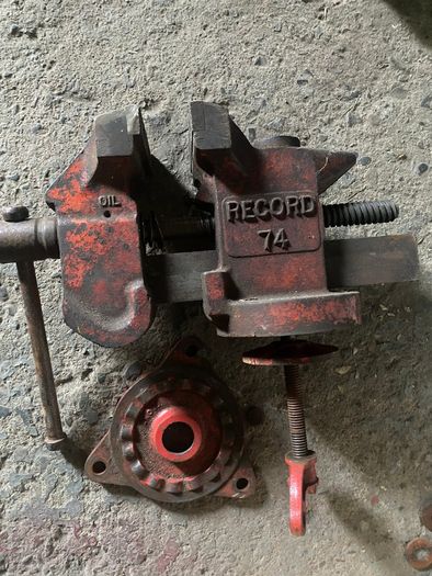 Record vice