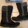 girl's boots size 2 Image 2