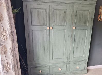 wardrobe