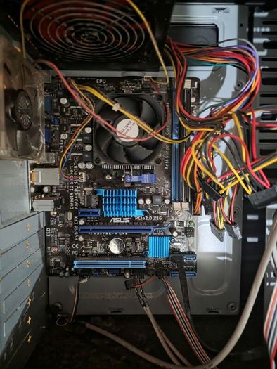 desktop + monitor