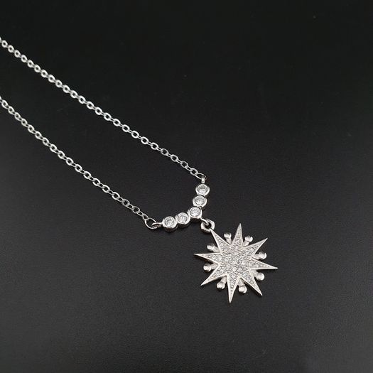 925 Sterling Silver Sparkling Sunburst Pendant Necklace with CZ Stones Elegant Radiant Star Design