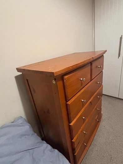 Pine Chest of Drawers
