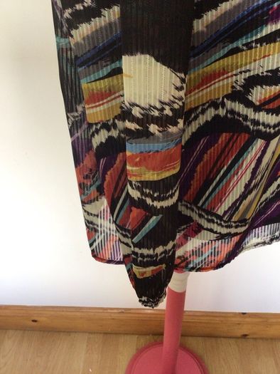 BNWTS Zapara Pamela Scott black multi chiffon blouse Uk 16 price includes postage