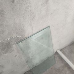 One piece of tempered glass dimensions 60 34 cm