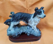 Black & White Collie Figurine on a Wooden Plynth