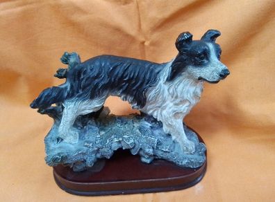 Black & White Collie Figurine on a Wooden Plynth