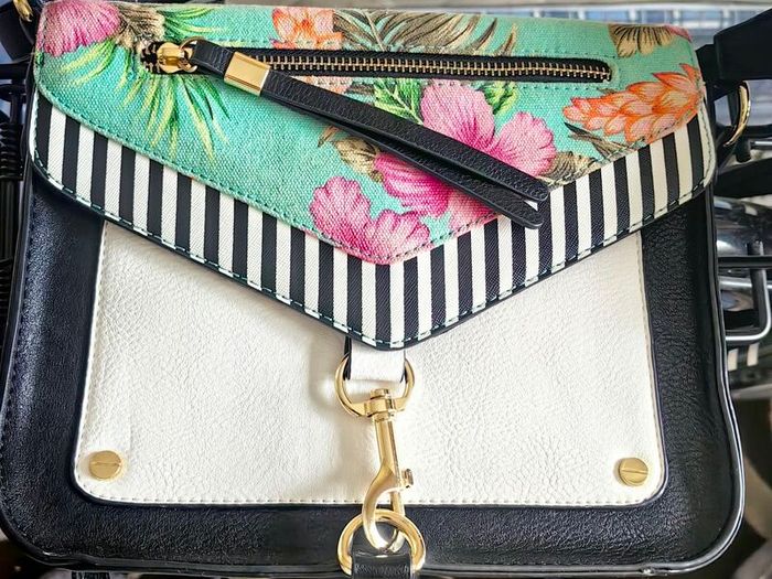 Shoulder bag
