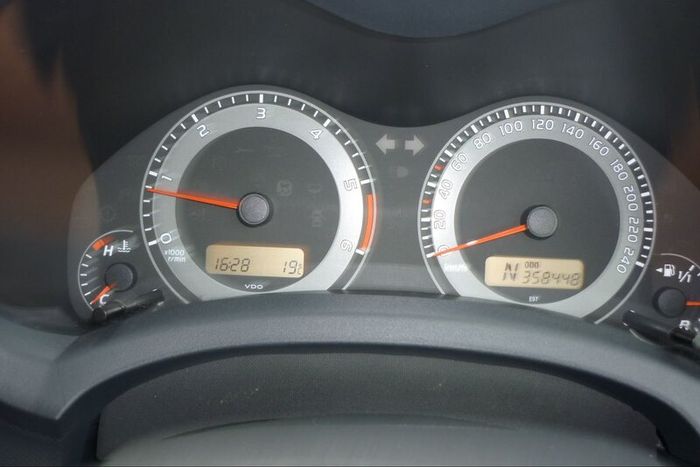 Toyota Auris 2011