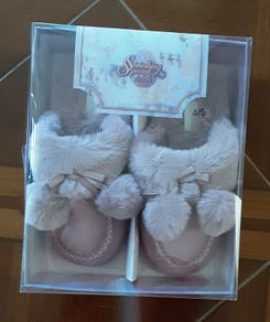 Brand New & Boxed Dusty Pink Slippers