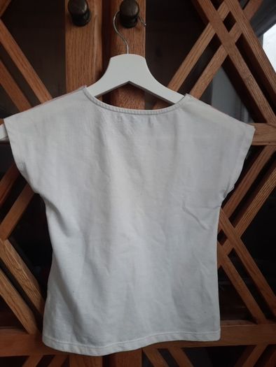 Tshirt girls M&s size 5-6 years