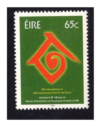 2004 Ireland 10th Anniversary of UN Year of the Family Commemorative Stamp Mint Never Hinged (MNH)