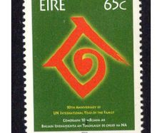 2004 Ireland 10th Anniversary of UN Year of the Family Commemorative Stamp Mint Never Hinged (MNH)