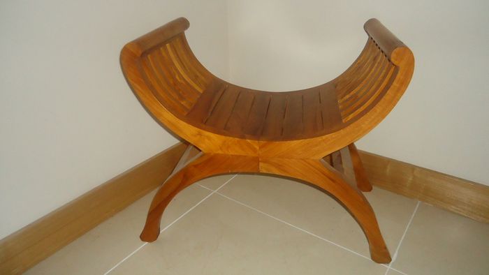 Love seat
