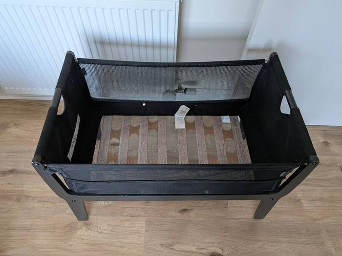 Bedside crib