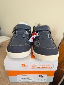 Sandals boys biomechanics