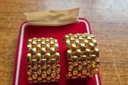 Vintage Heavy Gold Tone Earrings