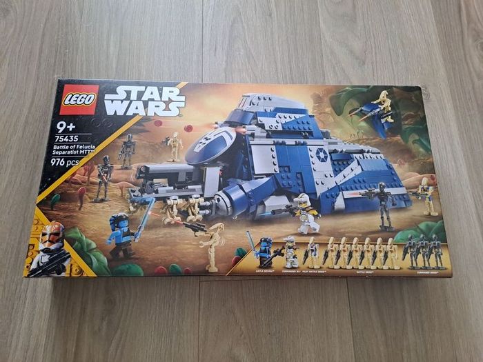 LEGO Star Wars 75435 Battle of Felucia Separatist MTT