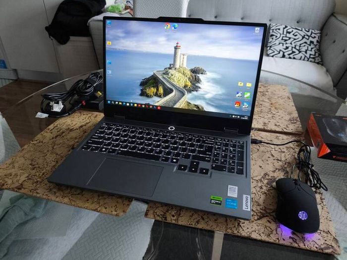 Gaming Laptop Lenovo Loq i5 12450HX 8/12 RTX3050 6gb 95w 16gb Ddr5 512GB Nvme 144hz Win11 Rgb