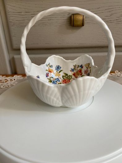 Aynsley Shell Cottage Garden Fine Bone China Basket Dish