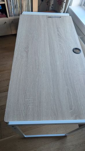 Desk, perfect condition