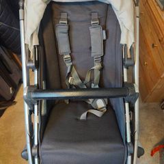uppababy Vista V2 bundle (2020) including carseat