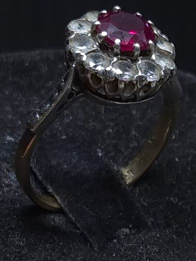 Antique 18ct Ruby Diamond Ring