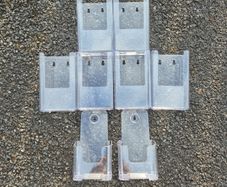 8 leaflet holders