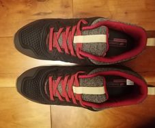 Mens or boys New Balance runners size UK 6 / EU 39