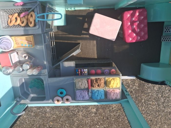 Our Generation Sweetstop Ice Cream Truck