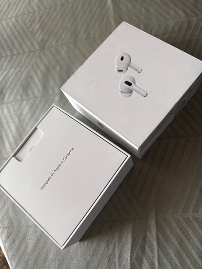 Apple AirPods Pro (2nd Generation) with MagSafe Charging Case