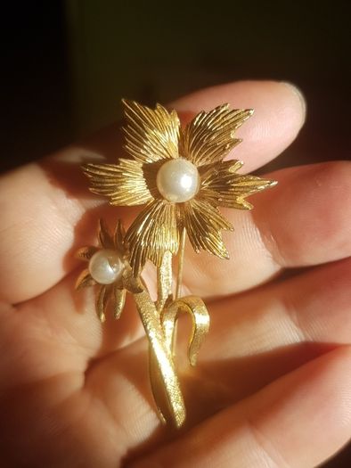 Vintage Brooch sale