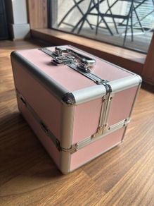 Nail Case