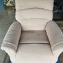 Electric Recliner/Riser Armchair Image 4