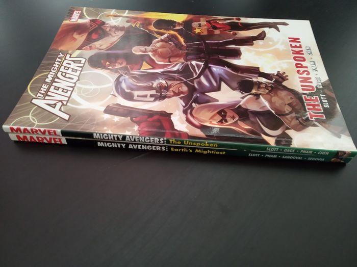 Graphic novels - Mighty Avengers by Dan Slott tpbs