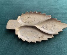 Vintage metal leaf tray