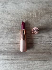 Charlotte tilbury mini lipstick 1.1g - walk of no shame