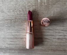 Charlotte tilbury mini lipstick 1.1g - walk of no shame