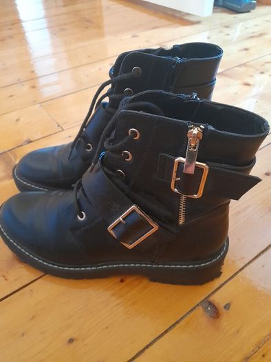 ladies boots