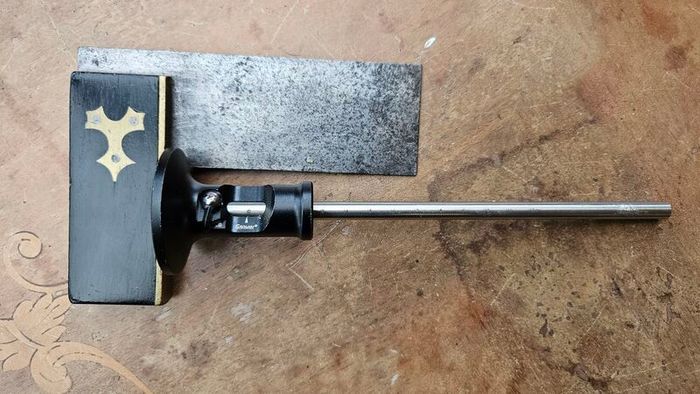 Lot of woodworking tools, incl. planes and chisels