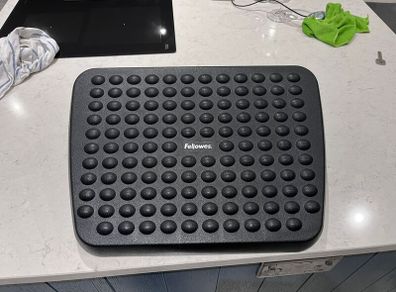 Fellowes Standard Adjustable Foot Rest
