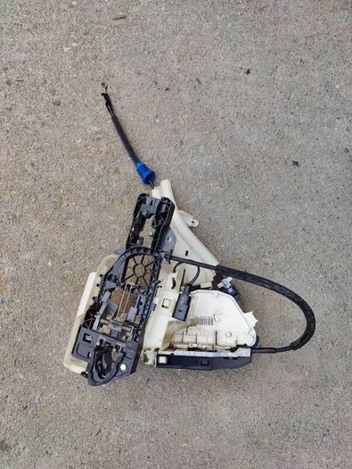Passat cc driver door lock mechanism