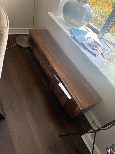 Tv unit