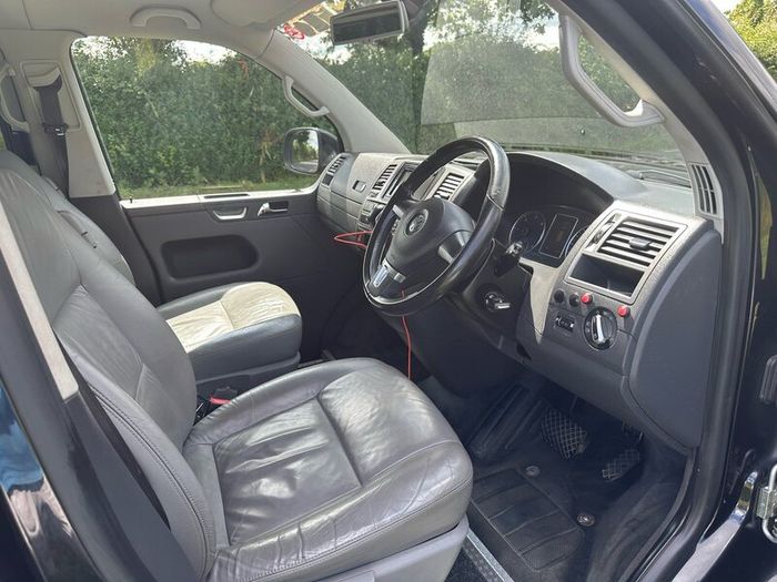 Volkswagen Caravelle 2.0 Se Tdi 5dr Automatic