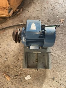 Airedale .75kw motor with pulley