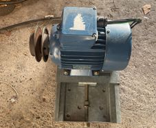 Airedale .75kw motor with pulley