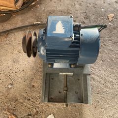 Airedale .75kw motor with pulley