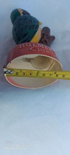Original bulmers woodpecker display item,collectors item, hard to come by ,little damage on he's beak,,see pictures for condition,,price includes post to anywhere in Ireland, by certificate proof of post, sold as is ..made by Harry E. tunnigcliffe London,